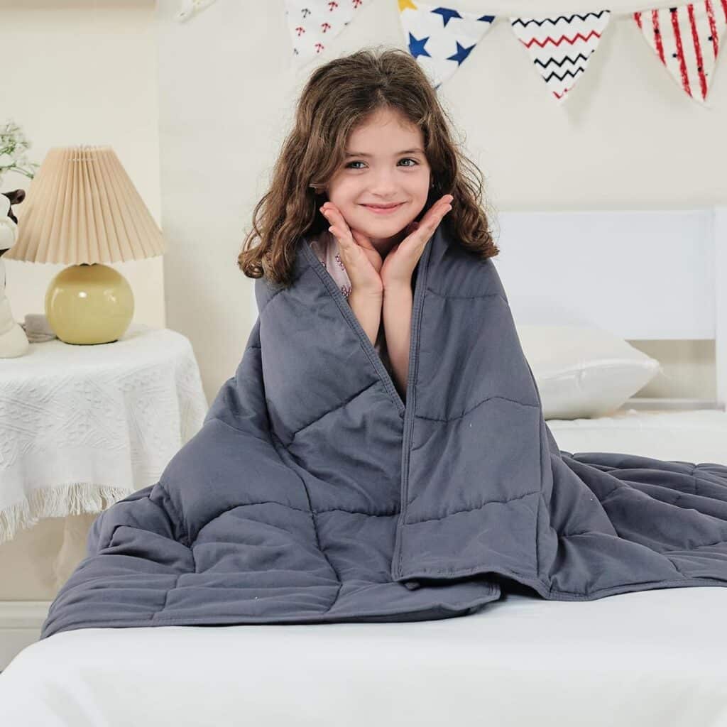 yescool Kids Weighted Blanket (7 lbs, 41 x 60, Grey) Cooling Heavy Blanket for Sleeping Perfect for 60-90 lbs, Throw Size Breathable Blanket with Premium Glass Bead, Machine Washable